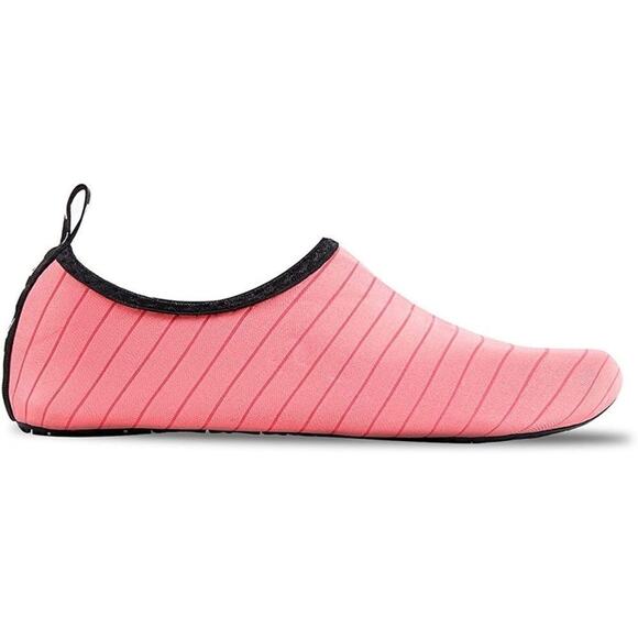 Lily Women’s Aqua Shoes Socks sz Medium (7/8) Coral NEW # bag 50-FK - Picture 4 of 6